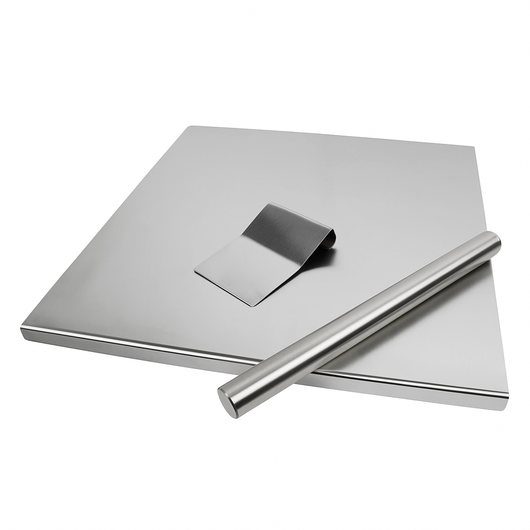 ZOIMANIA - Tagliere Spianatoia con Tarocco e Mattarello - Inox - Profondità 50 Dimensione Tagliere: L 70 x P 50 x 3