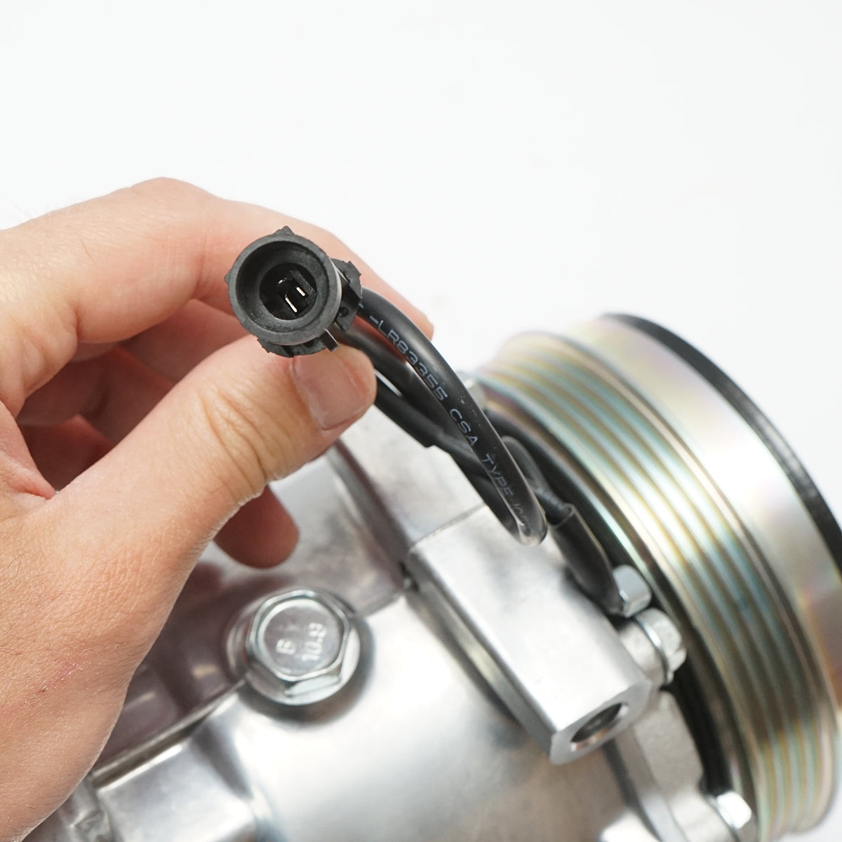 Compressore aria condizionata Iveco, Fiat, Citroen codice OEM 71796000, FTAK366 FTK366 8FK351334-251 8FK351334-751, TSP0159808 DCK1225 12.77027 504005418 504384357, 71721759 71724259