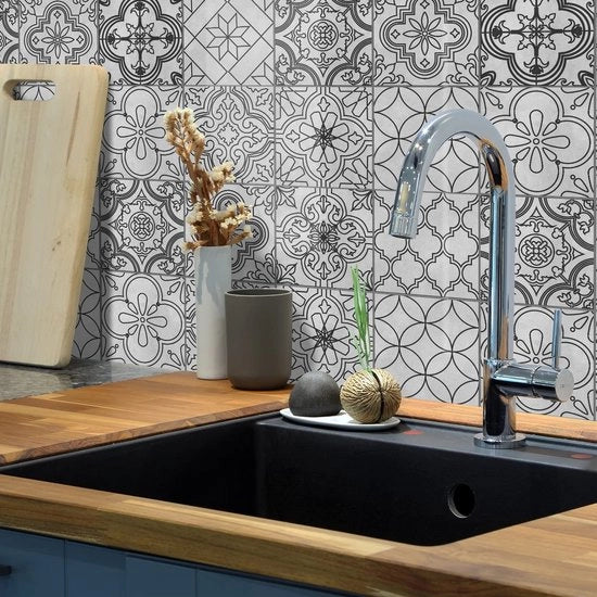Tegelstickers in Vinile Antiscivolo per Decorazione - Cucina e Bagno - Grigio 30x15cm - 24 Pezzi - Facili da Applicare - Sostenibili - Ideali per...