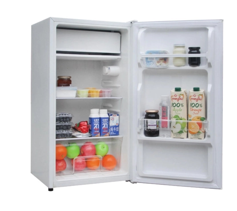 Akai akfr105nl frigo tavolo 85 litri, bianco, classe e, con freezer dimensioni cm: 45x43x83h.