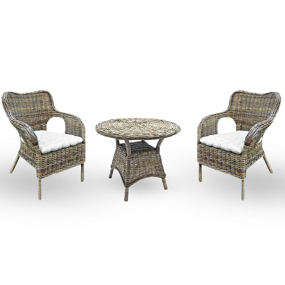 Set di 2 poltrone con 1 tavolino Kariba in rattan grigio con cuscini in omaggio