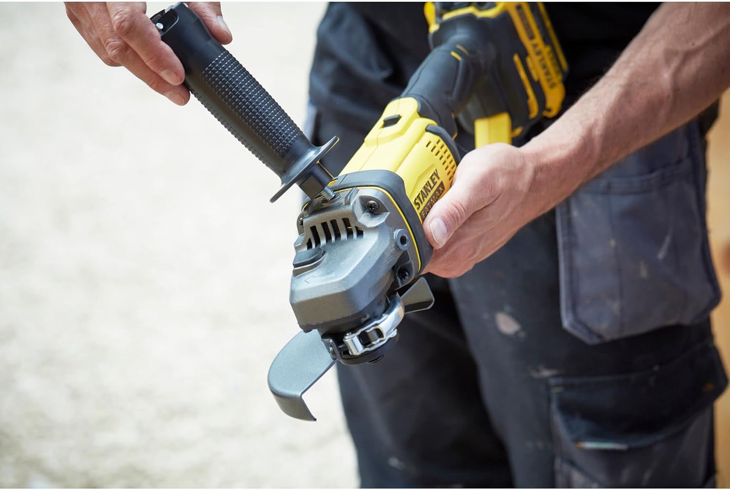 Stanley FatMax SFMCG400B – Smerigliatrice Angolare 18 V V20, 125 mm (solo corpo)