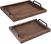 Set di tavoli di servizio in legno rustico da 2 con maniglie per un servizio elegante
