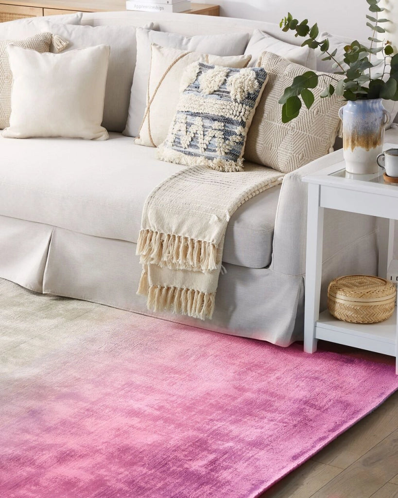 Tappeto Grigio con Rosa 140 x 200 cm Effetto Ombre Viscosa Soggiorno Moderno