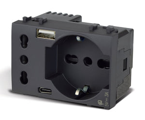 Tekla S44 Presa Schuko Presa Italiana USB-A e USB-C 2P+T 10/16A 250V 3 Moduli Grigio Opaco, 44509015USB