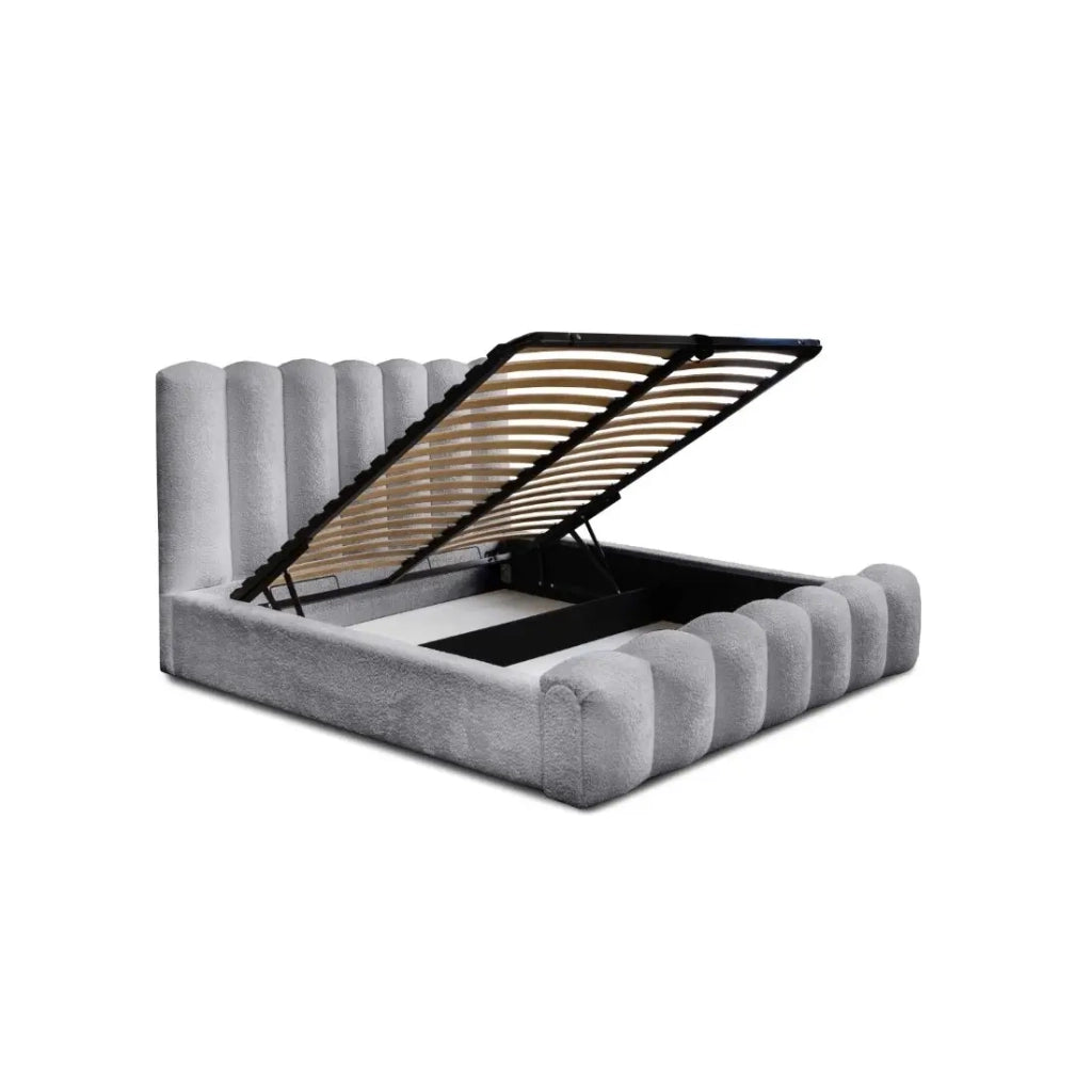 Letto con contenitore BADJA – Tessuto bouclé Perla d'alba – 140x200 cm – Rete sollevabile – Design di alta gamma