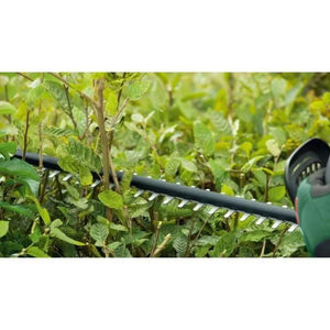 Tagliasiepi a batteria UniversalHedge Cut 18-55 con 2 batterie Bosch