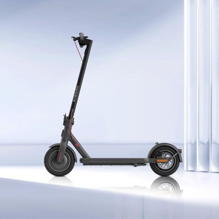 Scooter elettrico - XIAOMI - Scooter elettrico 4 - 300 W - Pneumatici 10 - Autonomia 35 km