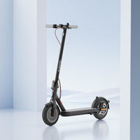 Scooter elettrico - XIAOMI - Scooter elettrico 4 - 300 W - Pneumatici 10 - Autonomia 35 km