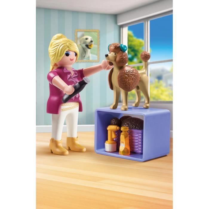 PLAYMOBIL 71747 Toelettatore con barboncino e accessori, My Life, 23 pezzi, dai 4 anni in su