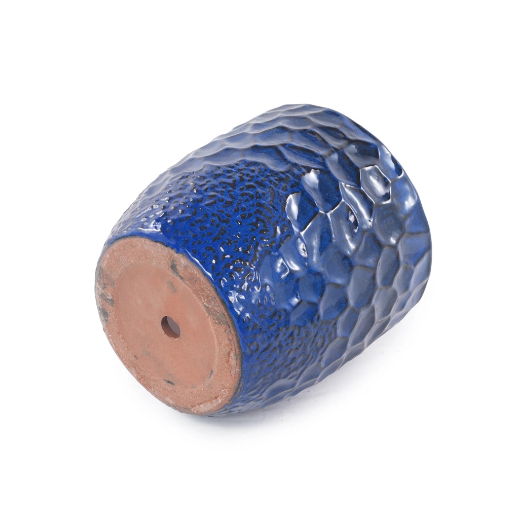 Fioriera in ceramica smaltata blu navy con rilievo martellato e foro di drenaggio Ø 30 cm