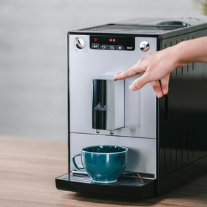 MELITTA E950-103 Macchina per espresso automatica con macinacaffè Caffeo Solo - Argento
