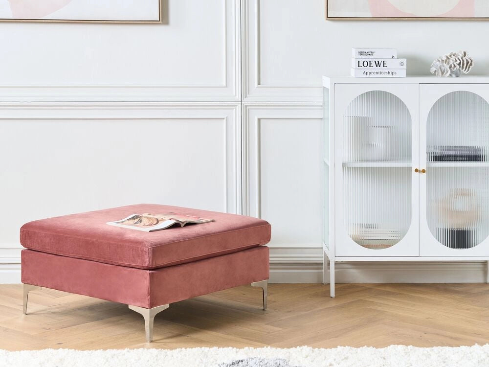 Ottomana con cuscino superiore in velluto rosa ottomana Gambe in metallo argentato Stile glamour
