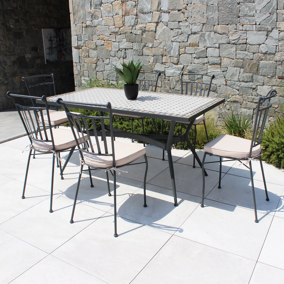 Tavolo da giardino in acciaio e mosaico - LIVIA