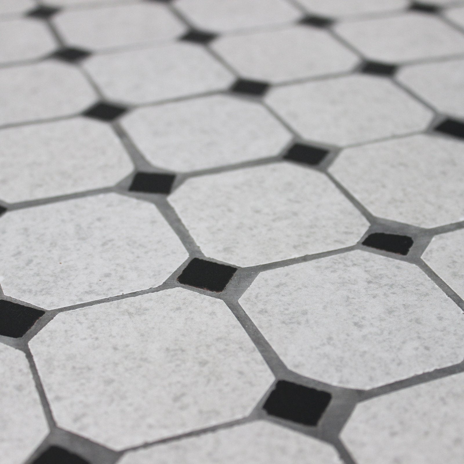 Tavolo da giardino in acciaio e mosaico - NOEMI