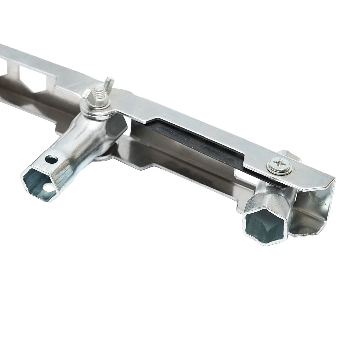 Utensile multifunzionale tipo coltello per la manutenzione della motosega