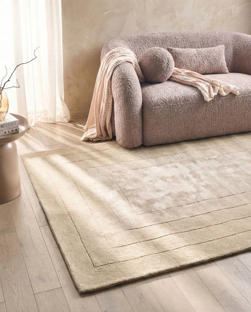 Tappeto stile moderno in viscosa e lana realizzato a mano rettangolare 160 x 230 cm beige