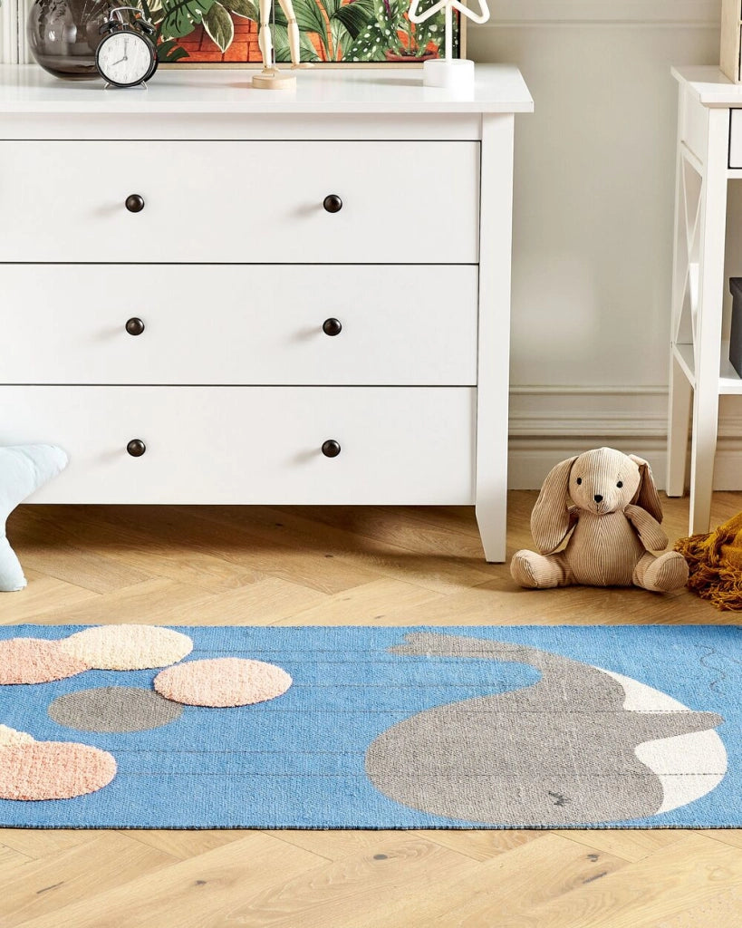 Tappeto blu con stampa di balene 80 x 150 cm, a pelo corto, per la sala giochi dei bambini