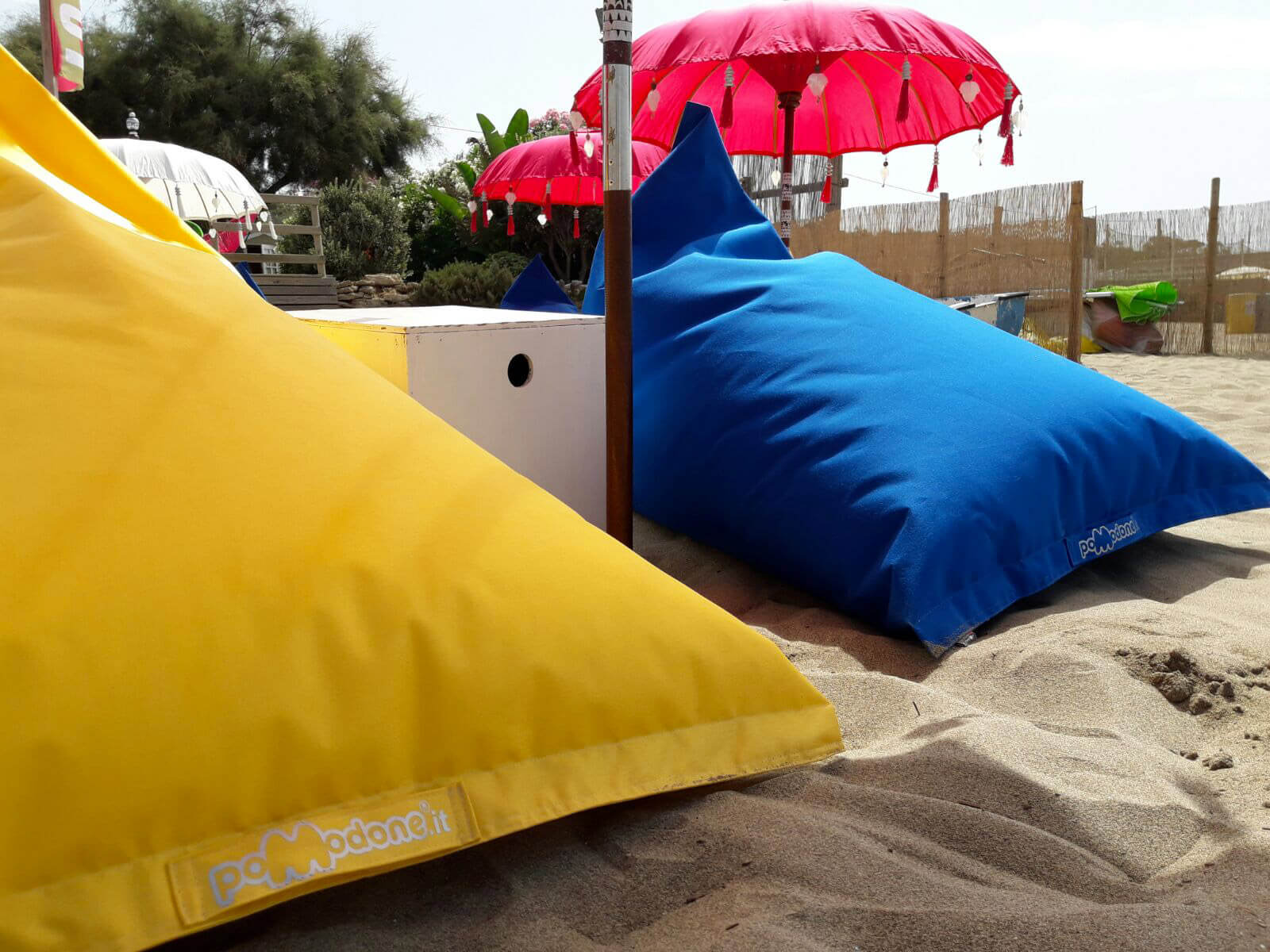 Poltrona a Sacco Pouf Sdraio in Acrilico Pomodone Milk Blu