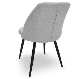 Sedia da sala pranzo Kety in microfibra grigio chiaro con gambe in metallo nero