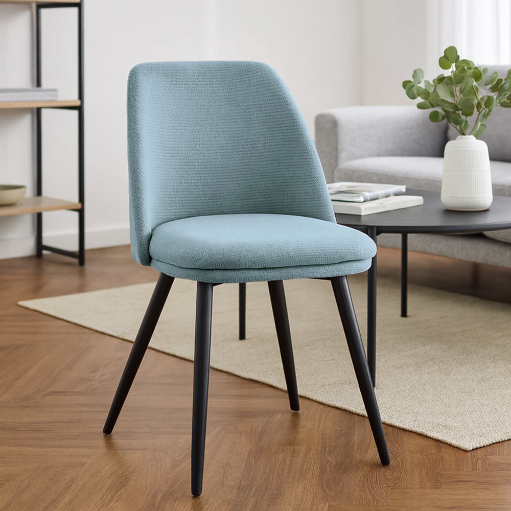 Sedia da sala pranzo Kety in microfibra colore celeste con gambe in metallo nero