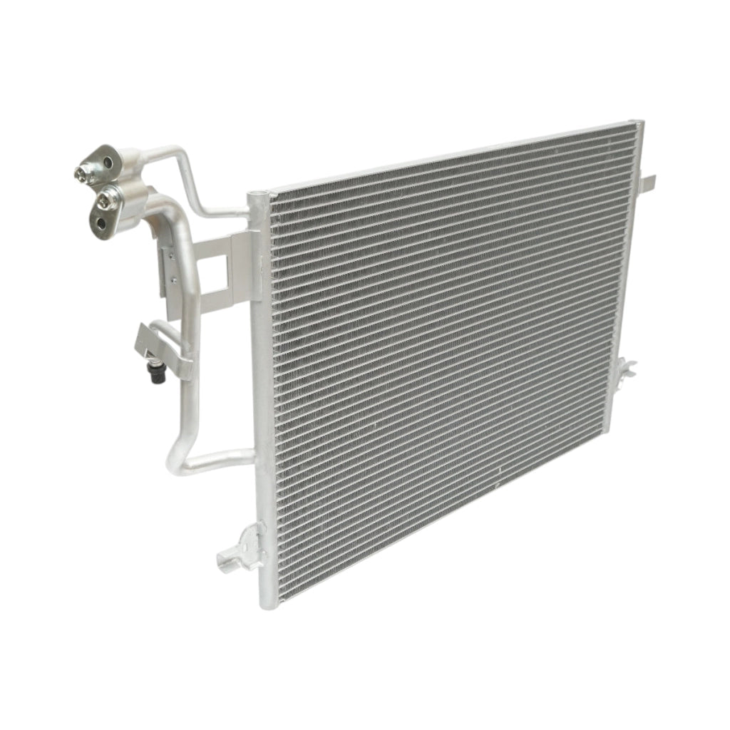 Radiatore climatizzazione (condensatore AC) – VW Passat, Skoda Superb Dimensioni: 570 × 420 × 16 mm Codici OEM compatibili: 1924005393