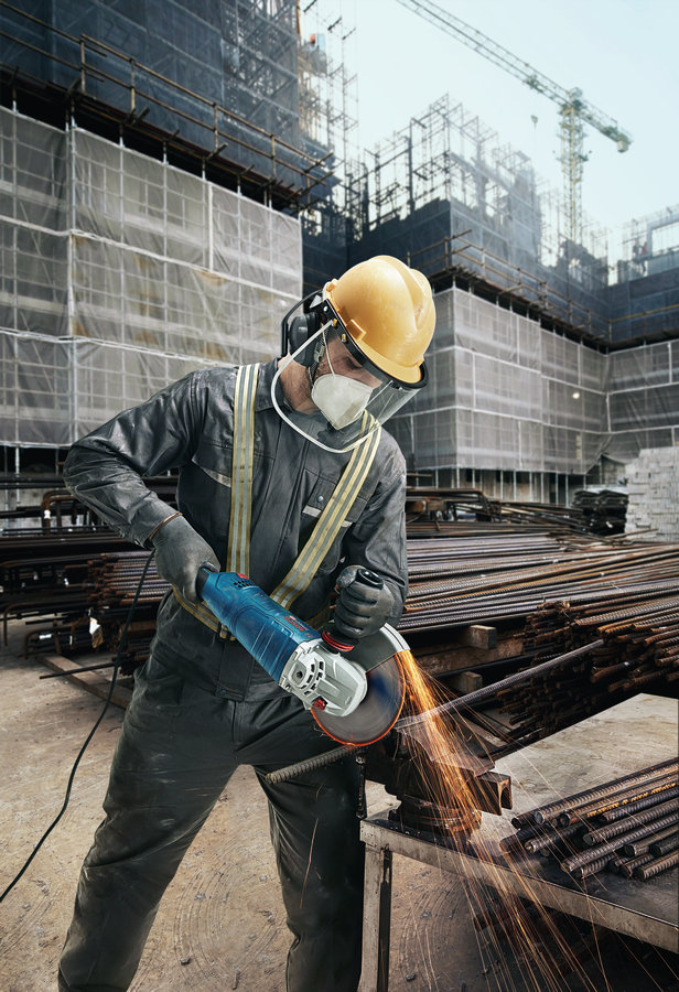 Bosch GWS 24-230 PZ Smerigliatrice Angolare 2.400 W, Ø230 mm CYCLON TECH