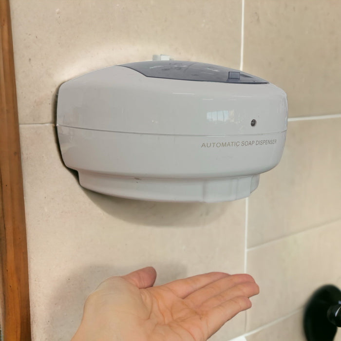 Dispenser erogatore automatico per sapone liquidi igenizzante a muro con sensore fotocellula