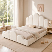Letto imbottito per bambini 140x200 cm in velluto beige; design a nuvola con angoli arrotondati