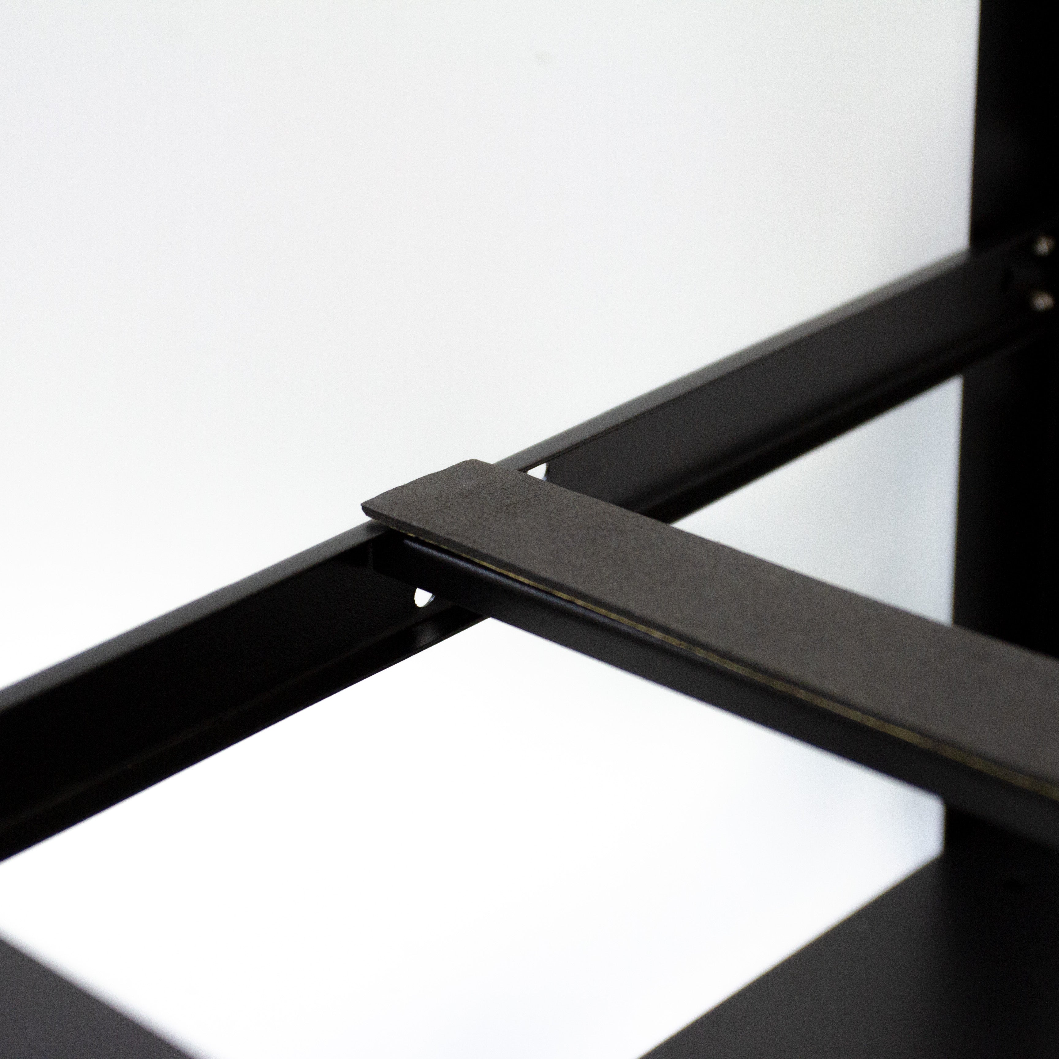 Telaio aperto mining rig MonsterShop 6-8 GPU in acciaio robusto