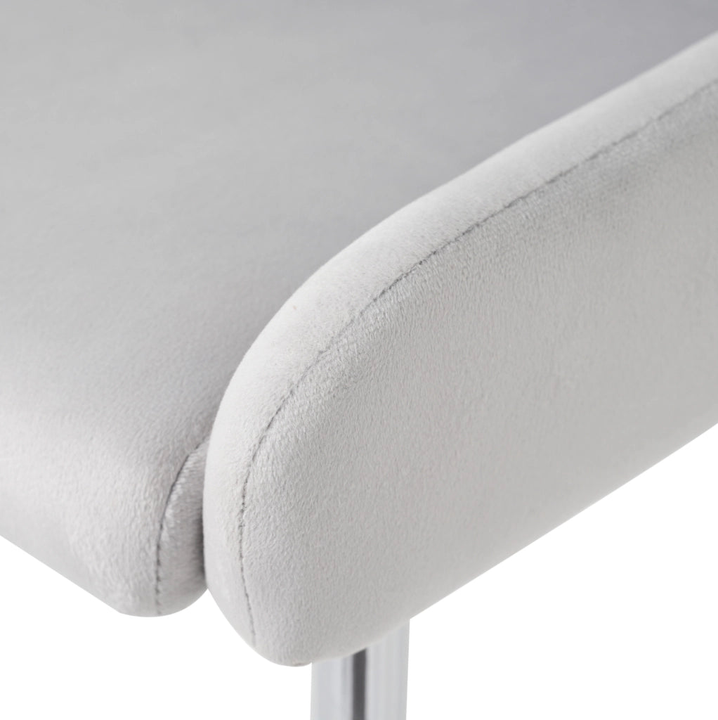 Set di 4 sedie da pranzo in velluto con gambe in metallo grigio