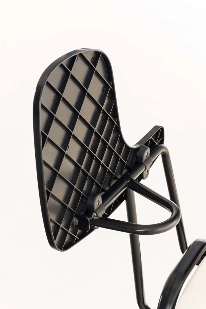 Sedia Ken in similpelle con tavolino ribaltabile crema