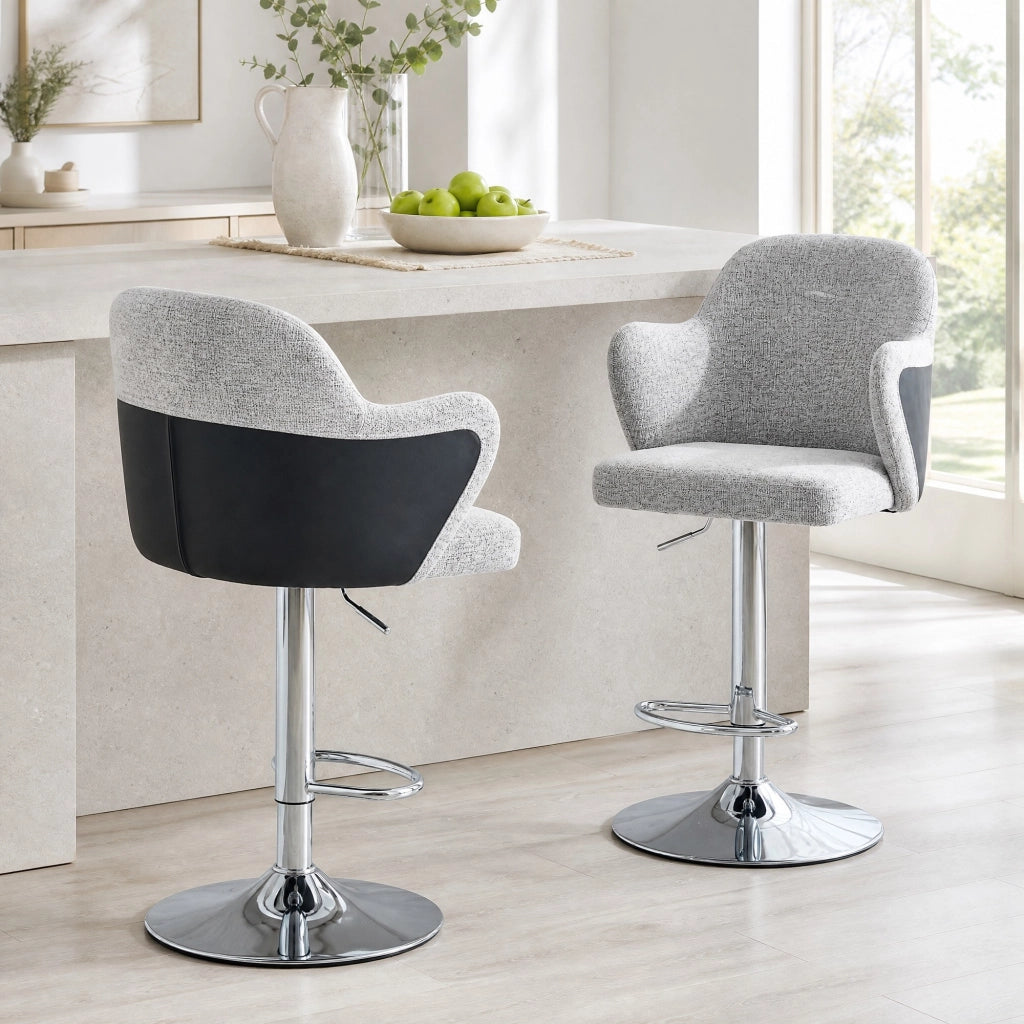 Sgabello da bar girevole e regolabile in altezza con braccioli e poggiapiedi in tessuto grigio chiaro 88 × 49 × 54,5 cm