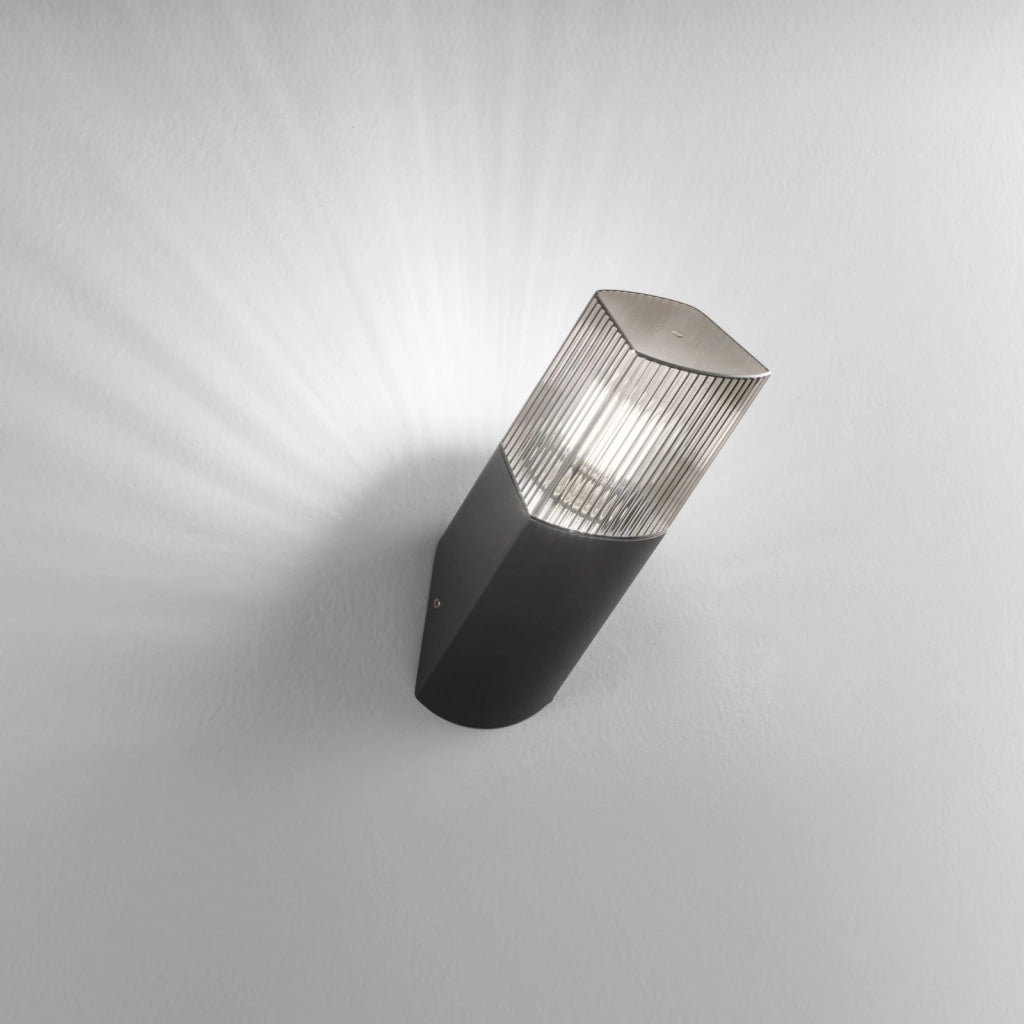 APPLIQUE DA PARETE 45° DARK ANTRACITE E FUME' 1 LUCE ATTACCO E27 IP54 10,6X28,6CM