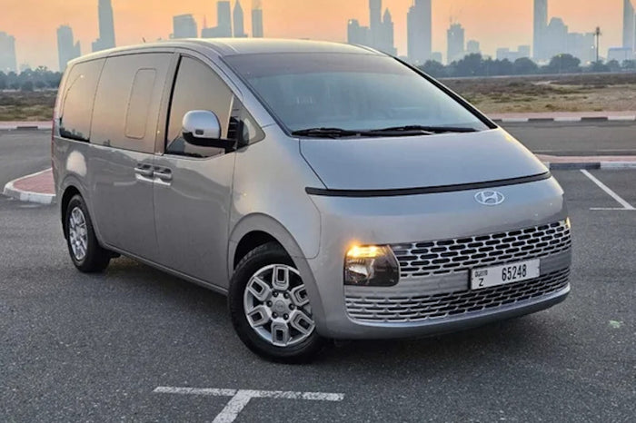 RIGUM905922, HYUNDAI Staria 2a+3a fila 7 posti 2022-