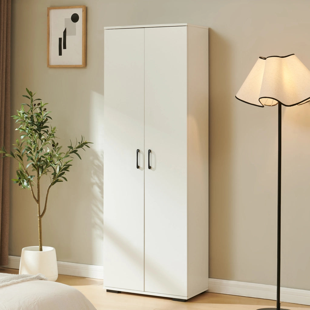 Armadio Multifunzionale Chalvefted a 2 Ante e Vano Portascope 175x60x35 cm - Bianco [en.casa]