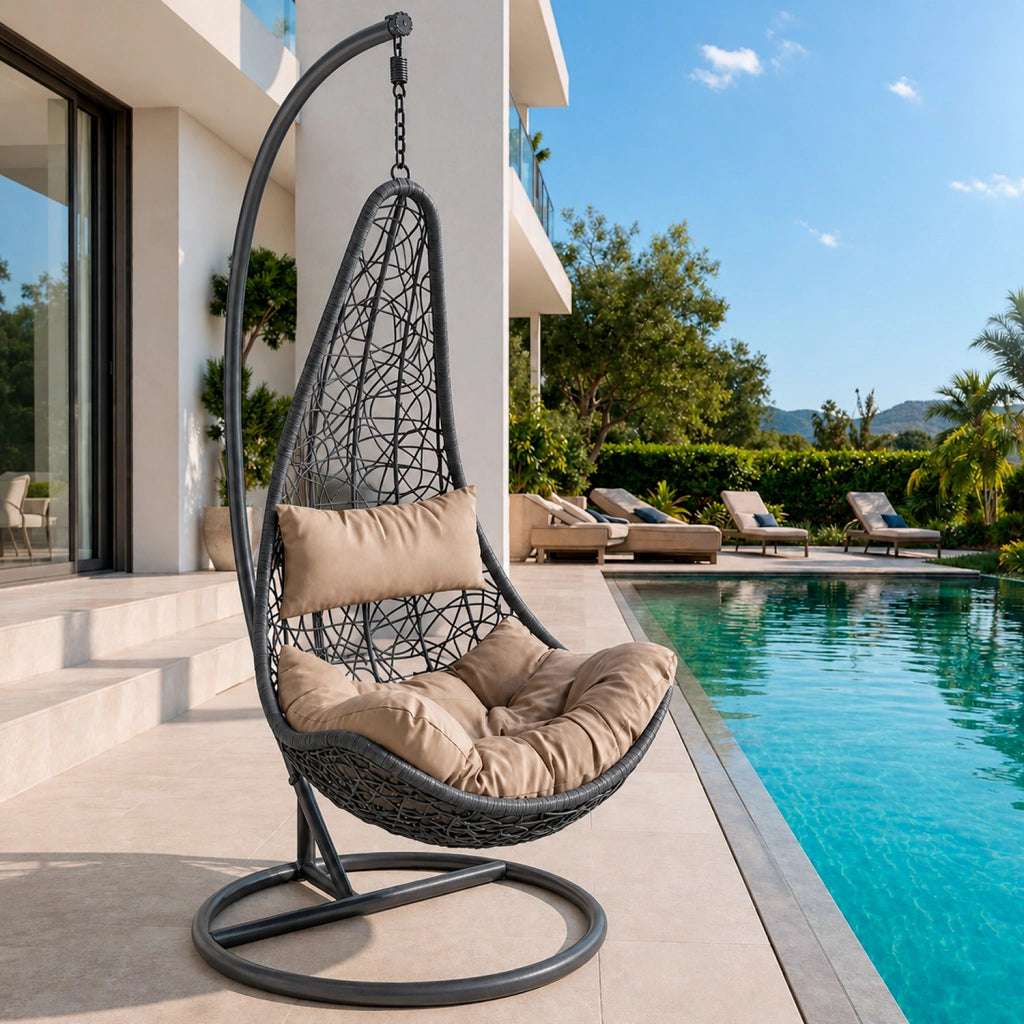 Poltrona Amaca Sospesa Con Telaio Indipendente In Metallo Seduta Ergonomica In Polyrattan E Cuscino Morbido Con Appoggiatesta Arredo Relax Per Giardino Patio Terrazzo 105 x 195 Cm Nero E Beige