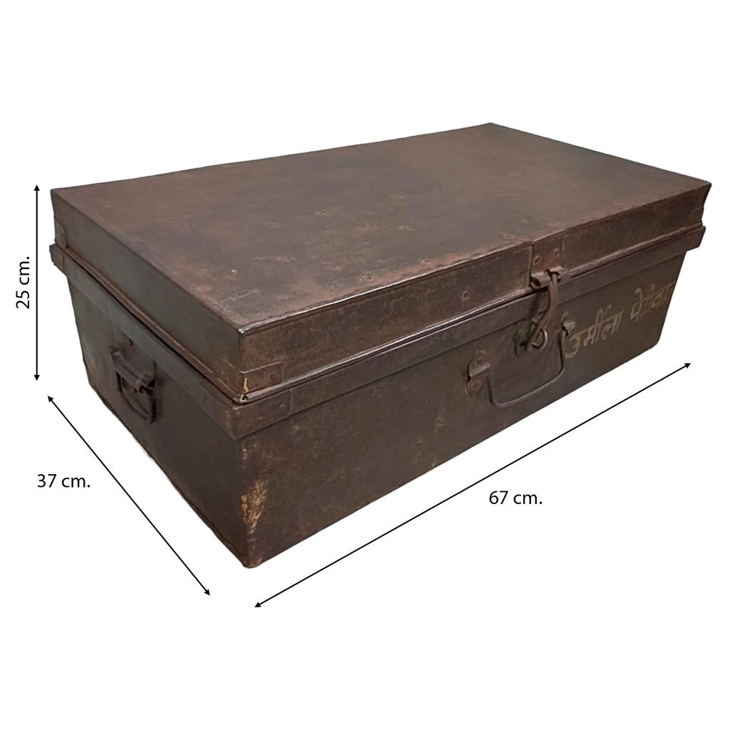 Valigia artigianale in metallo, 67x37x25h cm