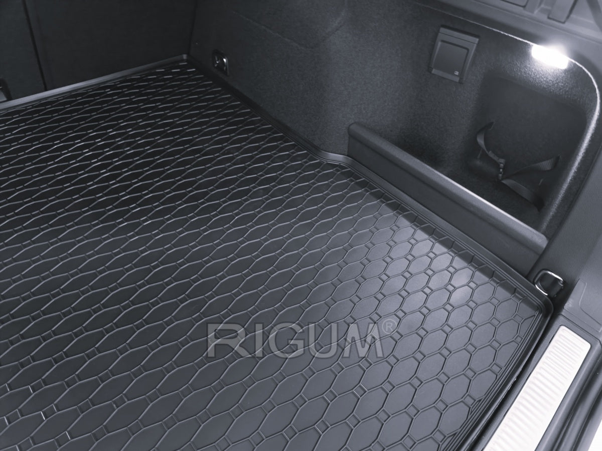 222B-437393 - Tappeto gomma baule - VW Passat B9 Avant dal 2024-, Skoda Superb Wagon IV dal 2024-  Posizione superiore