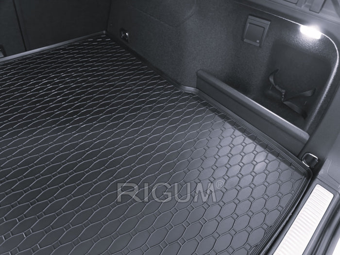 222B-437393 - Tappeto gomma baule - VW Passat B9 Avant dal 2024-, Skoda Superb Wagon IV dal 2024-  Posizione superiore