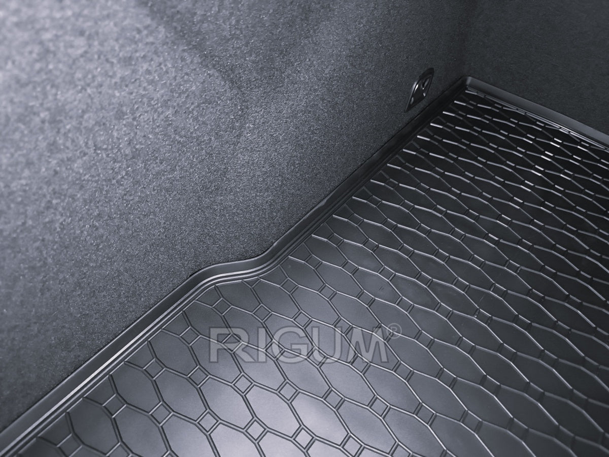 222B-437393 - Tappeto gomma baule - VW Passat B9 Avant dal 2024-, Skoda Superb Wagon IV dal 2024-  Posizione superiore