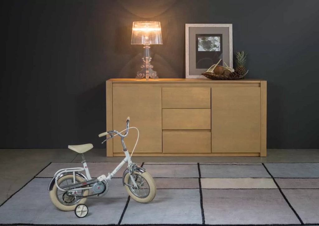 Madia credenza in frassino 2 porte 3 cassetti miele l.184 p.48 h.88