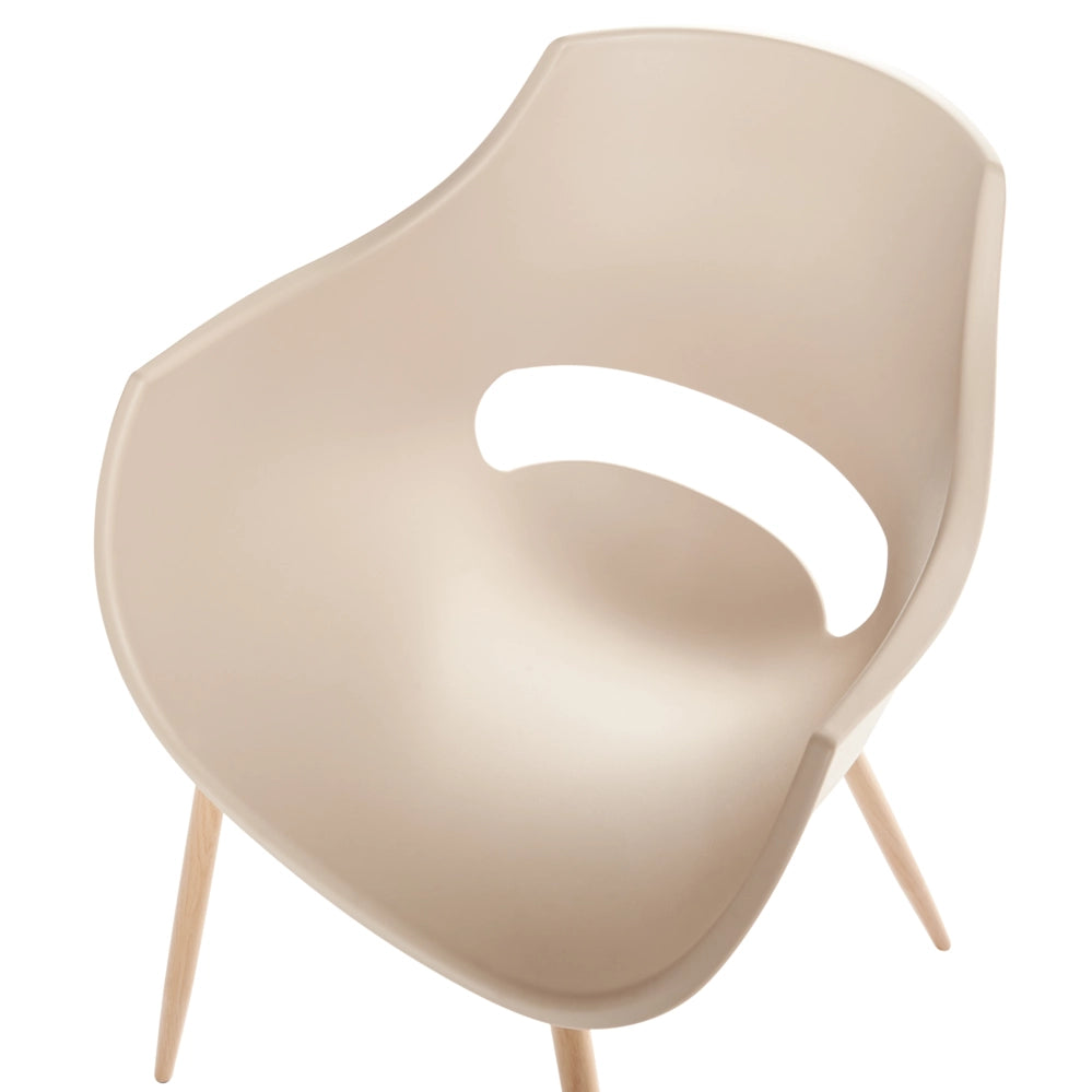 Set di 4 sedie da pranzo Beige Seduta sintetica Gambe in metallo Seduta moderna semplice e minimalista