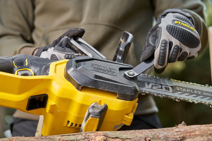 Sega a catena a batteria Stanley SFMCCS730M1 – 30 cm con batteria 18V X