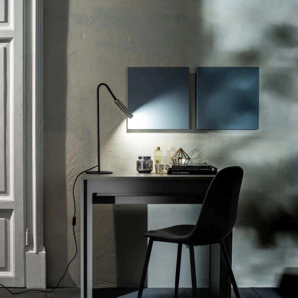 Lampada da tavolo LED Centella in metallo nero | Duzzle
