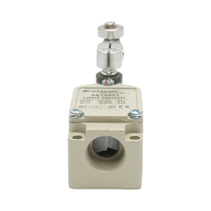 Interruttore di fine corsa con braccio regolabile e rullo – 380V / 1NO + 1NC / IP66 Breckner Germany