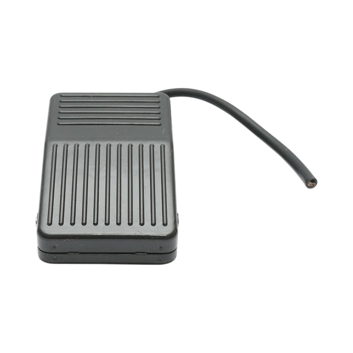 Pedale di comando con contatto elettrico – 250V / 5A Breckner Germany