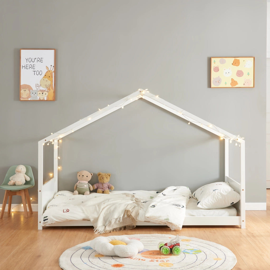 Letto per Cameretta Simo a Casetta con Materasso 90 x 200 cm in Legno di Pino - Bianco [en.casa]