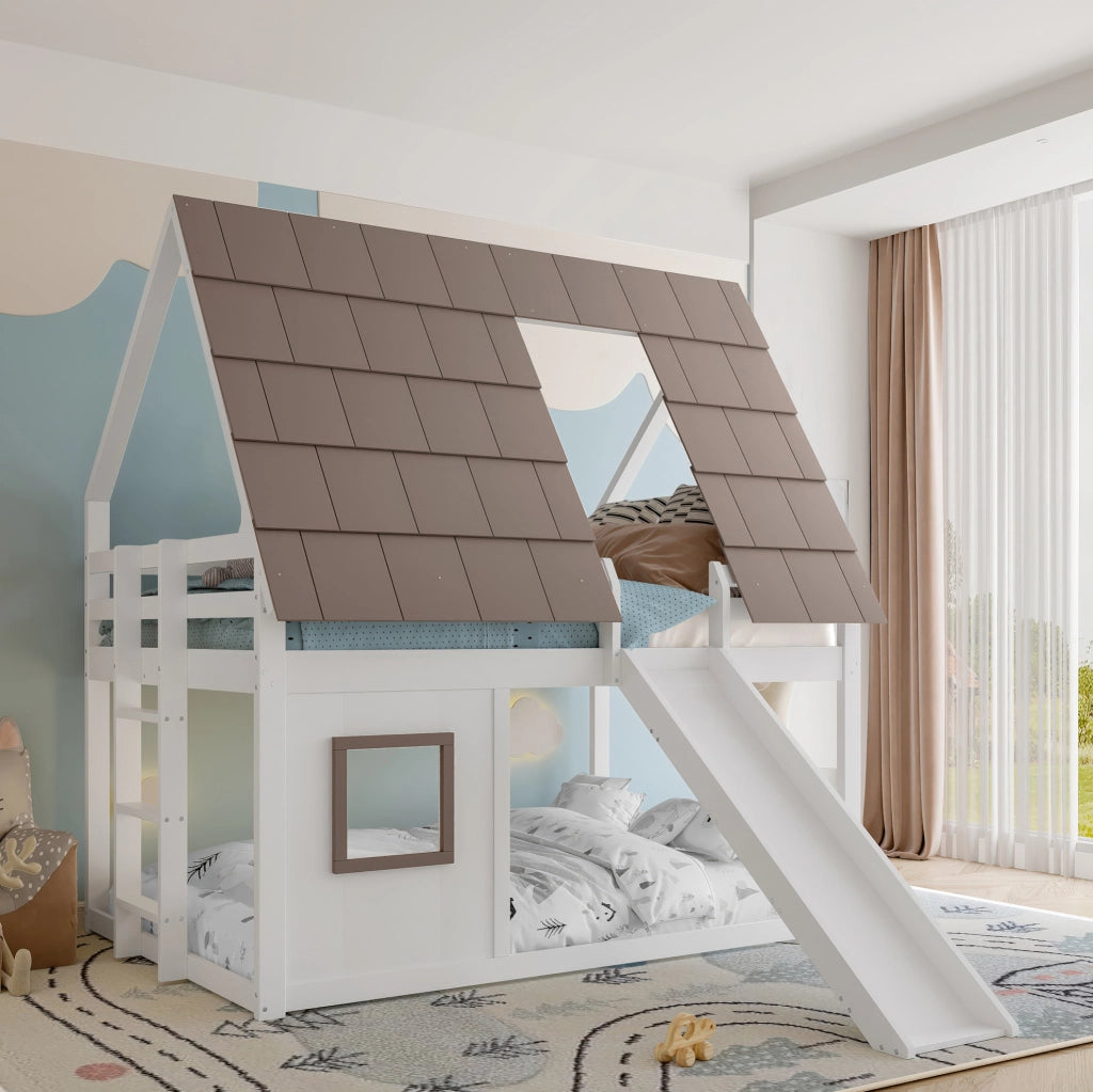 Letto a castello in legno a forma di casetta 140x200 cm con scivolo, scala, bianco e marrone