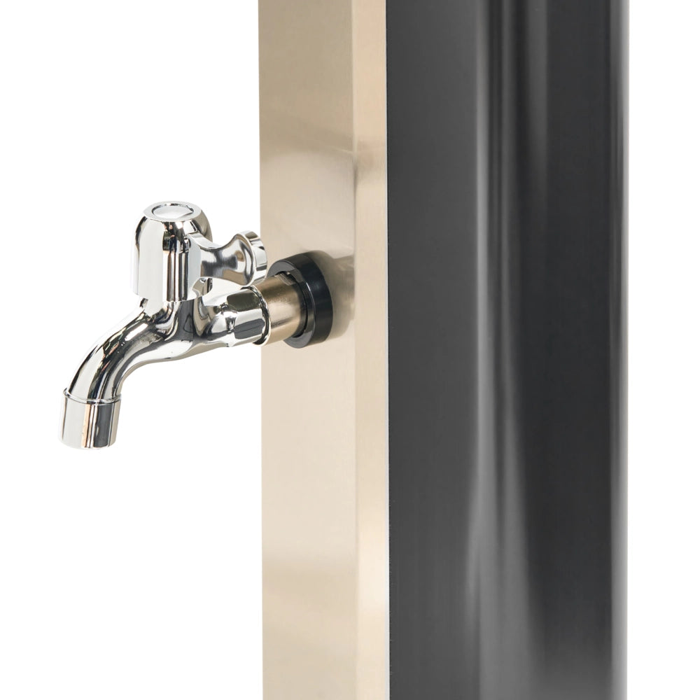 Set doccia miscelatore da esterno in PVC nero con funzione pioggia alimentato ad energia solare Giardino moderno